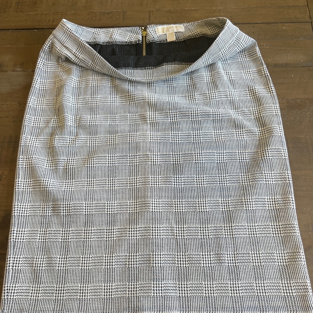 Michael Kors plaid black and white pencil skirt sz L
